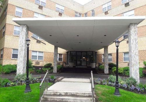 Entrance to Regency House